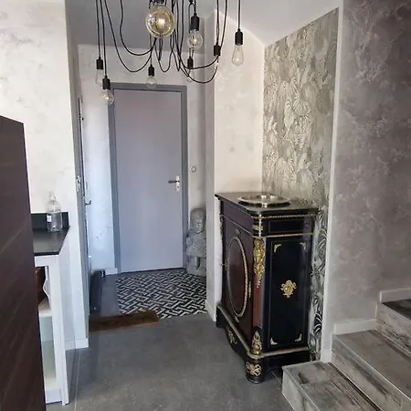 Superbe Contemporaine Vue Dans Avec Piscine Et Tennis Villa *